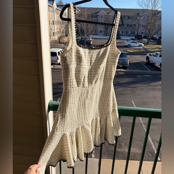 🆕 Antonio Melani Aurelia Tweed Mini Dress Ivory Black Trim Sleeveless Ruffle Hem - Picture 3 of 17